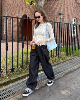 Wide-leg denim pants