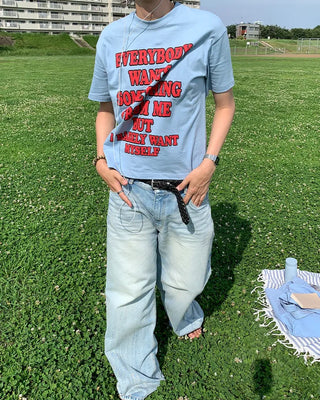 Color lettering cropped short-sleeved T-shirt