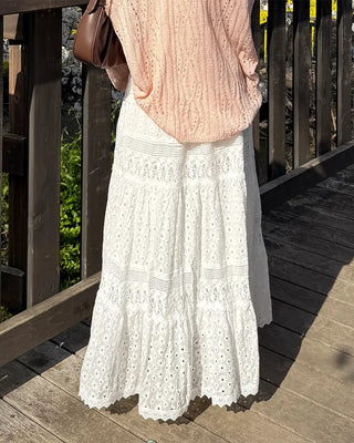 Lace punched long skirt