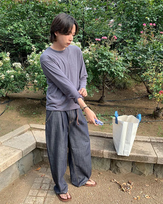 One-tuck indigo wide denim pants