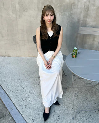 V-neck knit vest