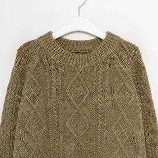 Cable knit round neck sweater
