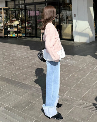 Simple cropped V-neck cardigan