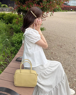 2-way ribbon strap blouse