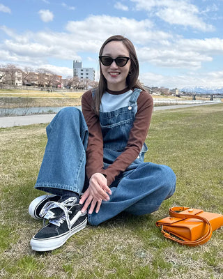 Raglan sleeve color-point knit