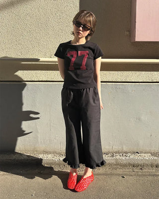 Frilled hem wide half pants