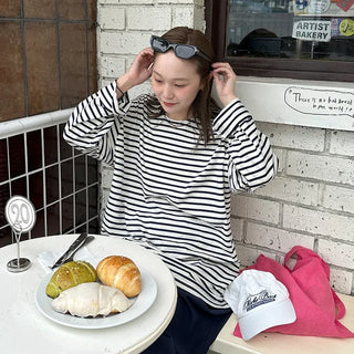 (Unisex) Striped Long-Sleeve T-Shirt