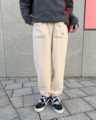Fleece easy pants with pocket patch
