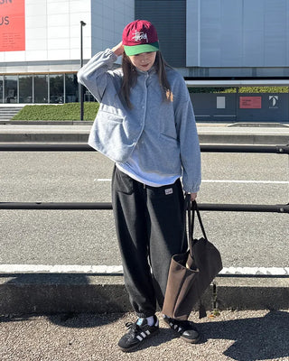 Fleece easy pants with pocket patch