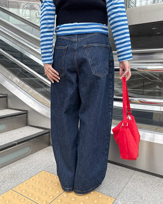 Wide-fit pintuck denim pants