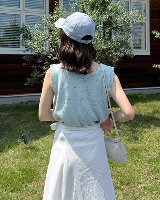 Punched Frill Sleeveless Cardigan