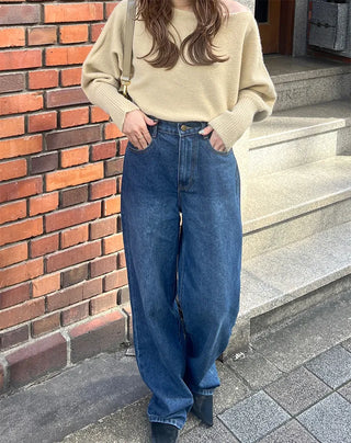 Asymmetrical Shoulder Loose Fit Knit