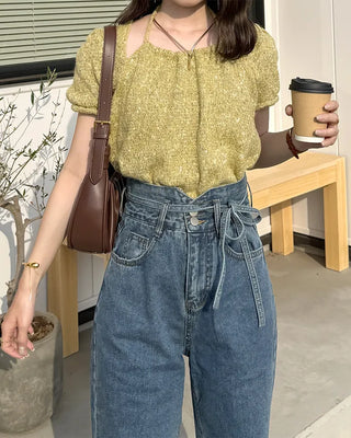 Strap high-waisted denim pants