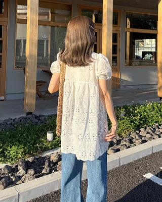V-neck string punching blouse