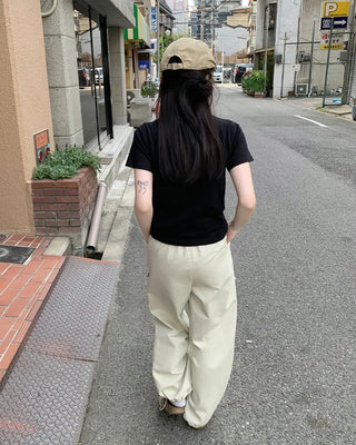 Cargo pants with elastic waistband and drawstring