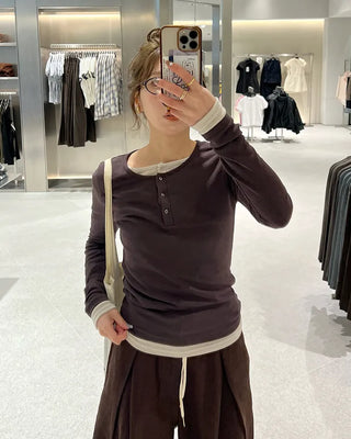 Half-open neck slim-fit layered t-shirt