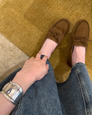 Suede ribbon loafers