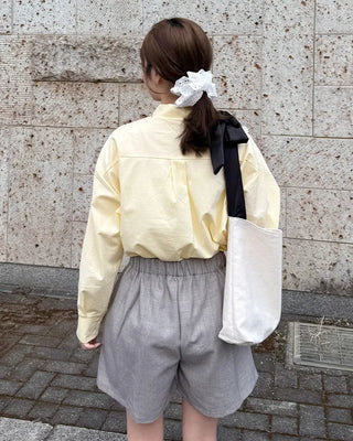 Pastel-colored basic shirt