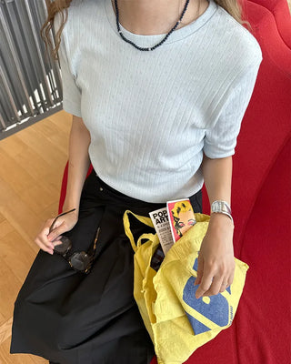 Simple eyelet short-sleeved T-shirt