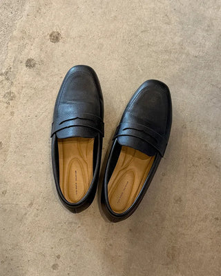 Basic loafers