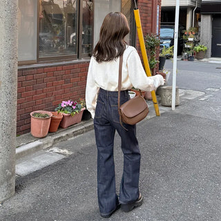 Pocket-stitched bootcut low-rise denim