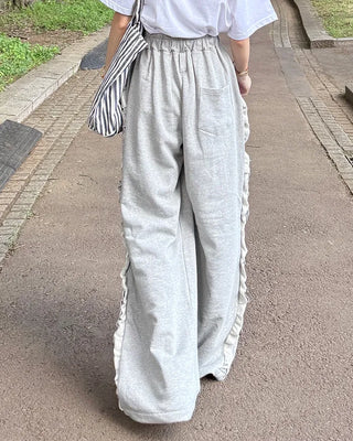Side-frill sweatpants
