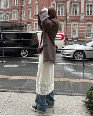 Lace-point skirt