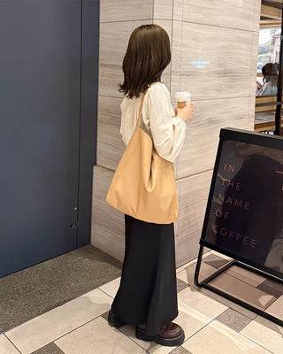 Neck frill blouse