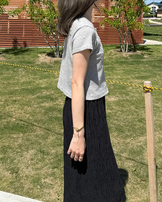 Flower punched short-sleeved cardigan