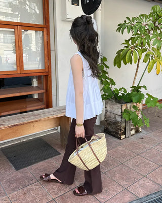 Pleated sleeveless blouse