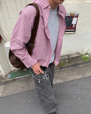Pigmented side pockets, stitched details, wide cotton pants