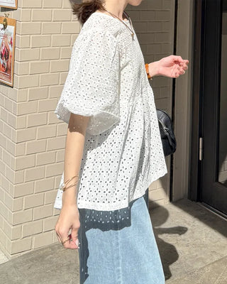 Balloon puff punching blouse