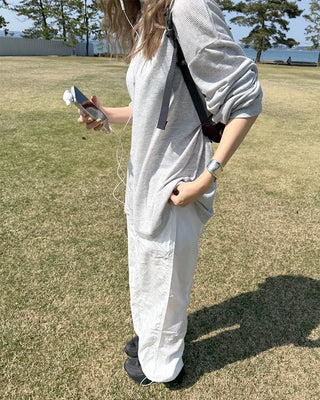 Center seam nylon parachute pants