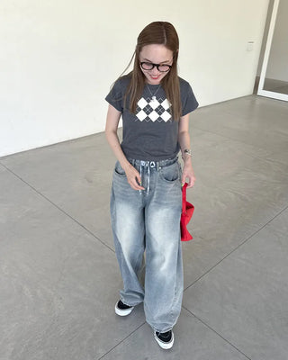 Side-out seam pleated denim pants