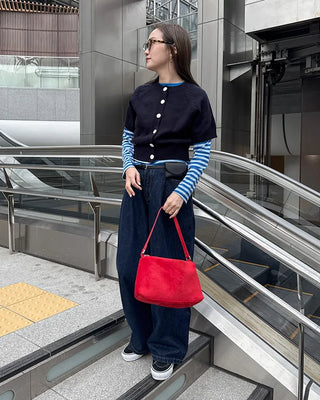 Slim-fit collar T-shirt