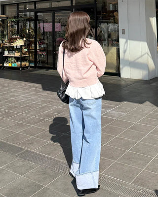 Simple cropped V-neck cardigan