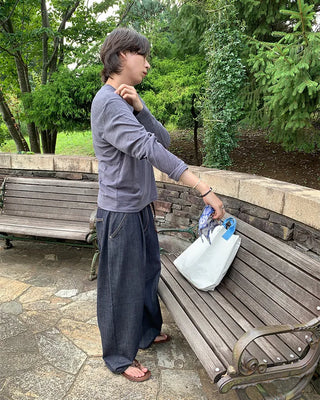 One-tuck indigo wide denim pants