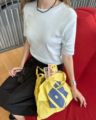 Simple eyelet short-sleeved T-shirt