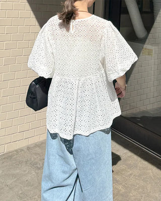 Balloon puff punching blouse