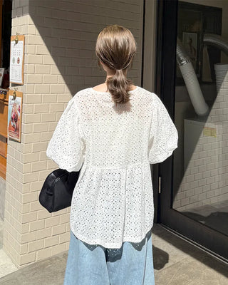 Balloon puff punching blouse