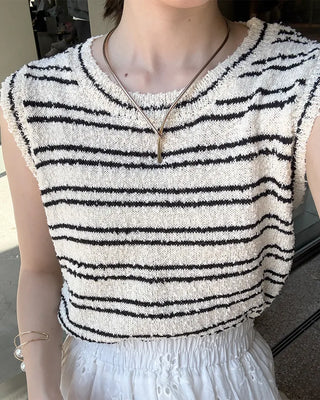 Border Round Neck Sleeveless