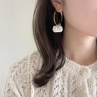 Shell earrings