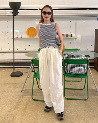 (Unisex) Back Elastic Wide Fit Nylon Pants