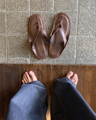 Leather strap thong sandals