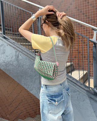 Raglan semi-cropped short-sleeved T-shirt