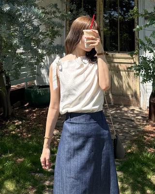 One-shoulder polka dot sleeveless top