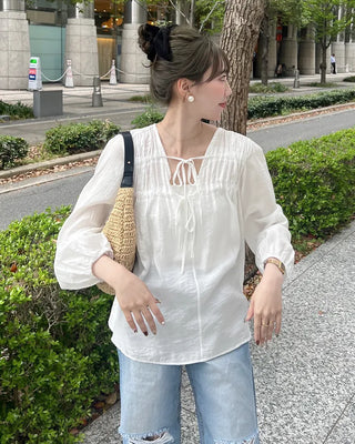 Shirred V-neck long blouse