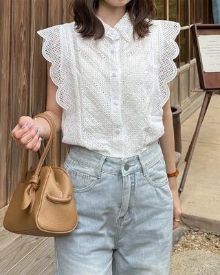 Wave Lace Sleeveless Shirt