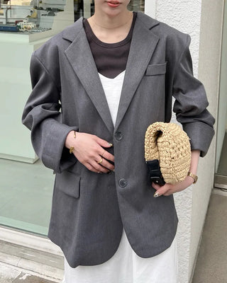 Back-slit oversized blazer