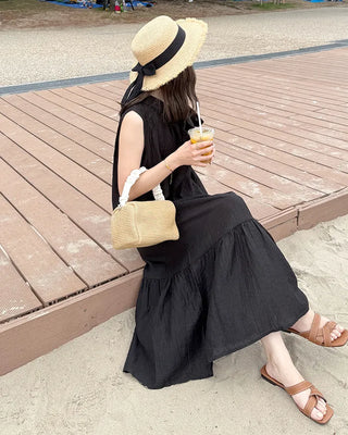 Shirred rattan square bag